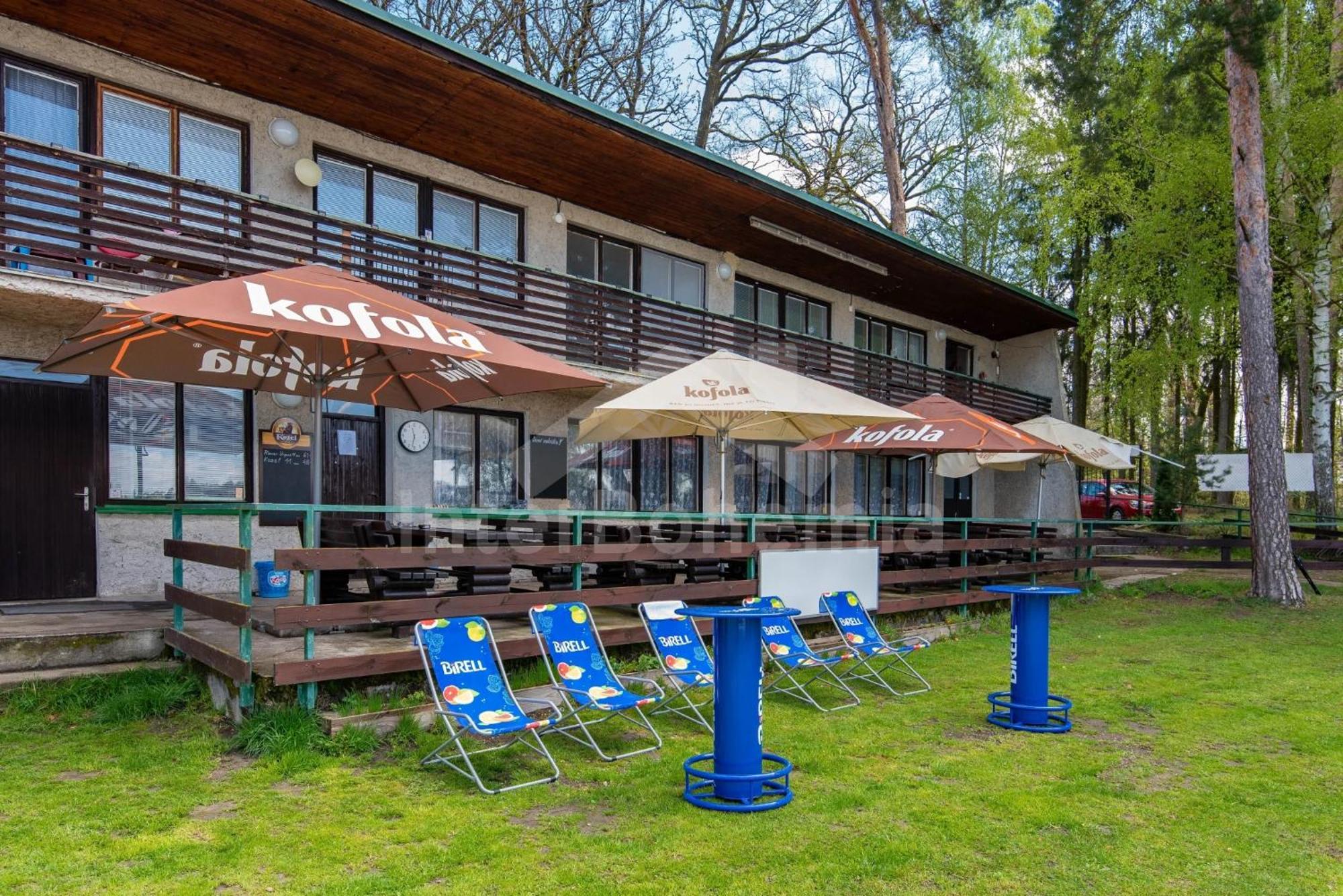 Yacht Club Bezdrev Hotel Hluboká nad Vltavou Buitenkant foto